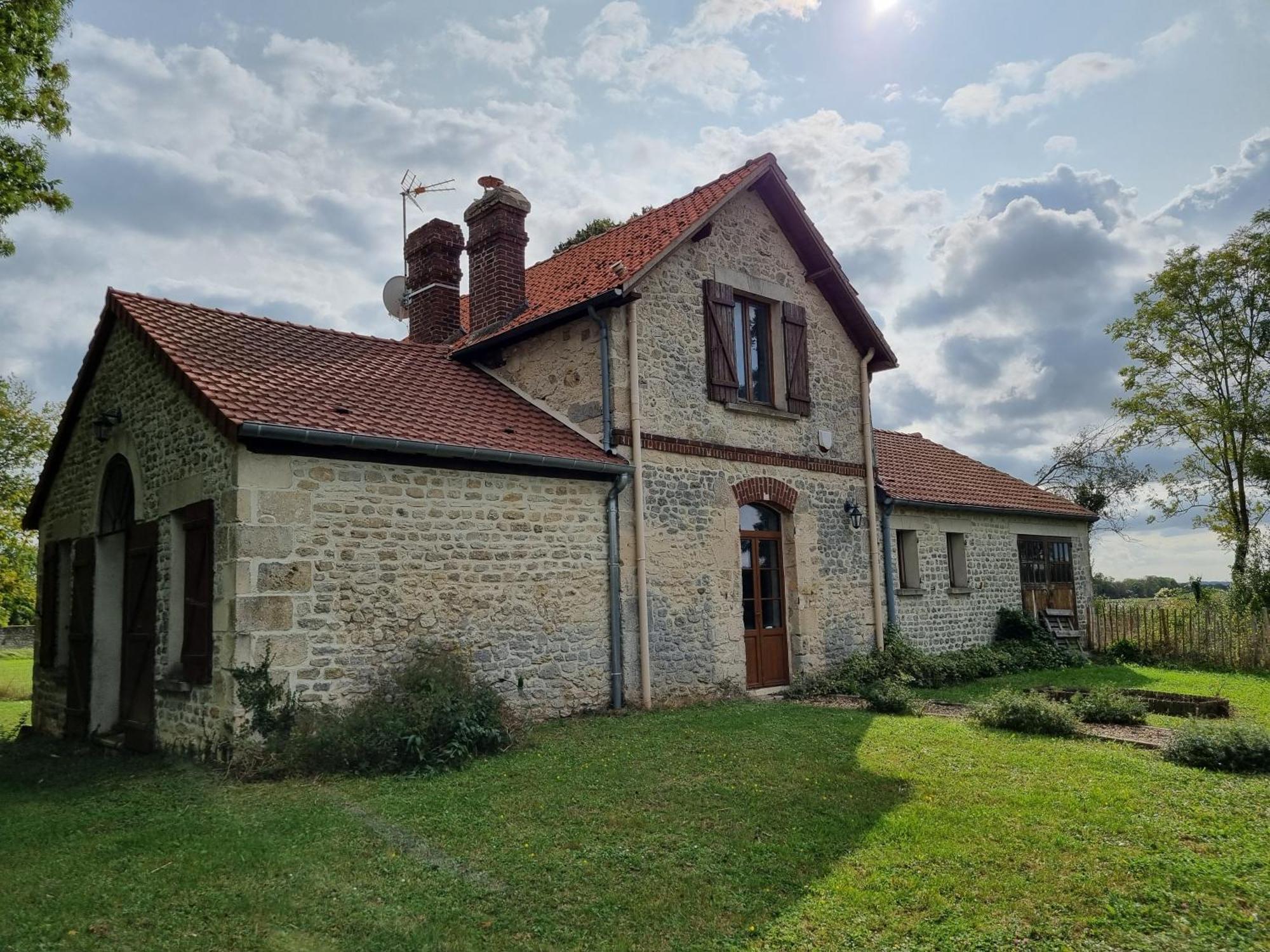 Gite Du Grand Frene Orrouy 外观 照片